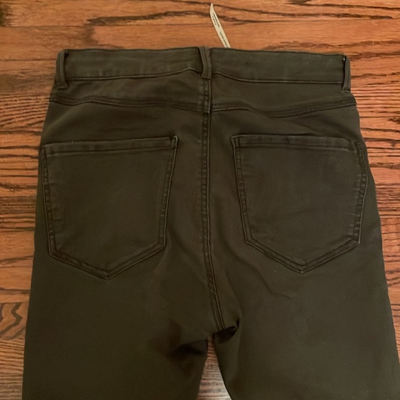 Zara women’s size 4 trafaluc denim makers. Grey colour. Natural fading. - Picture 7 of 7